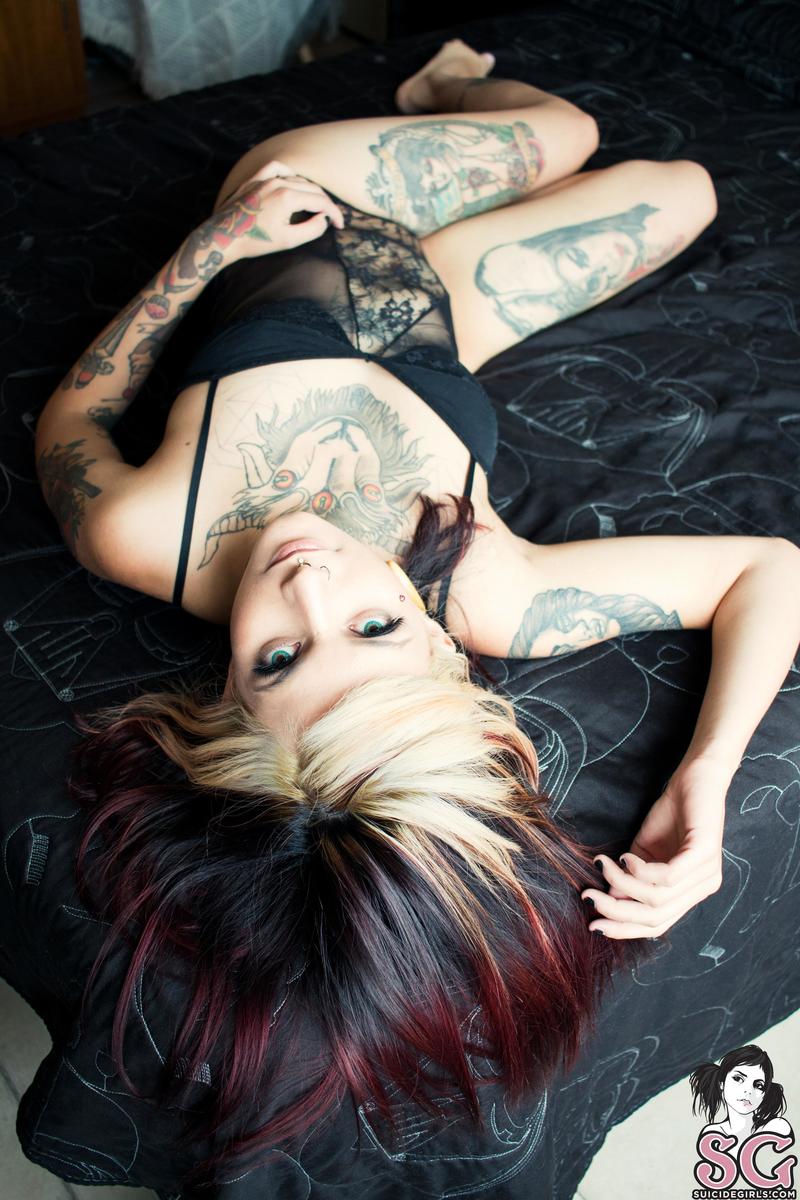 ellqvist-wrongsideofheaven-09.jpg