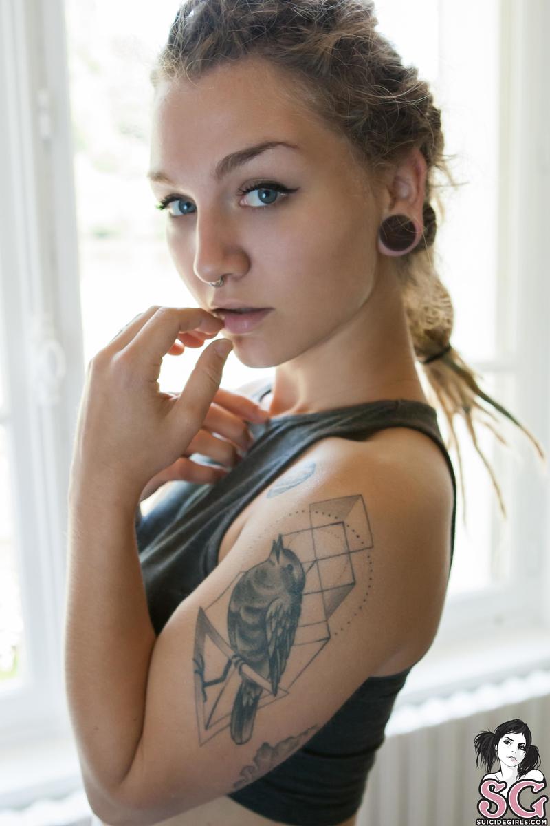 tchip-idroppedandy-03.jpg