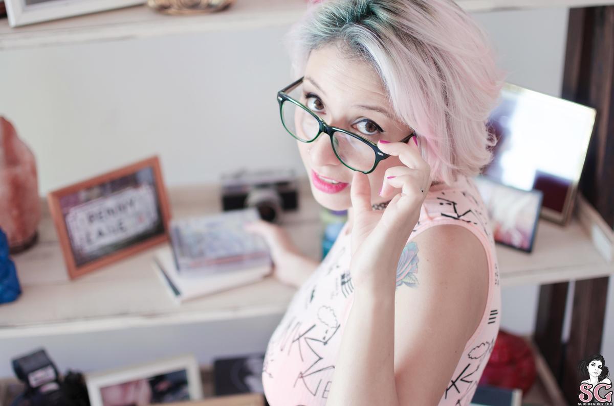 nouni-onetracklove-03.jpg
