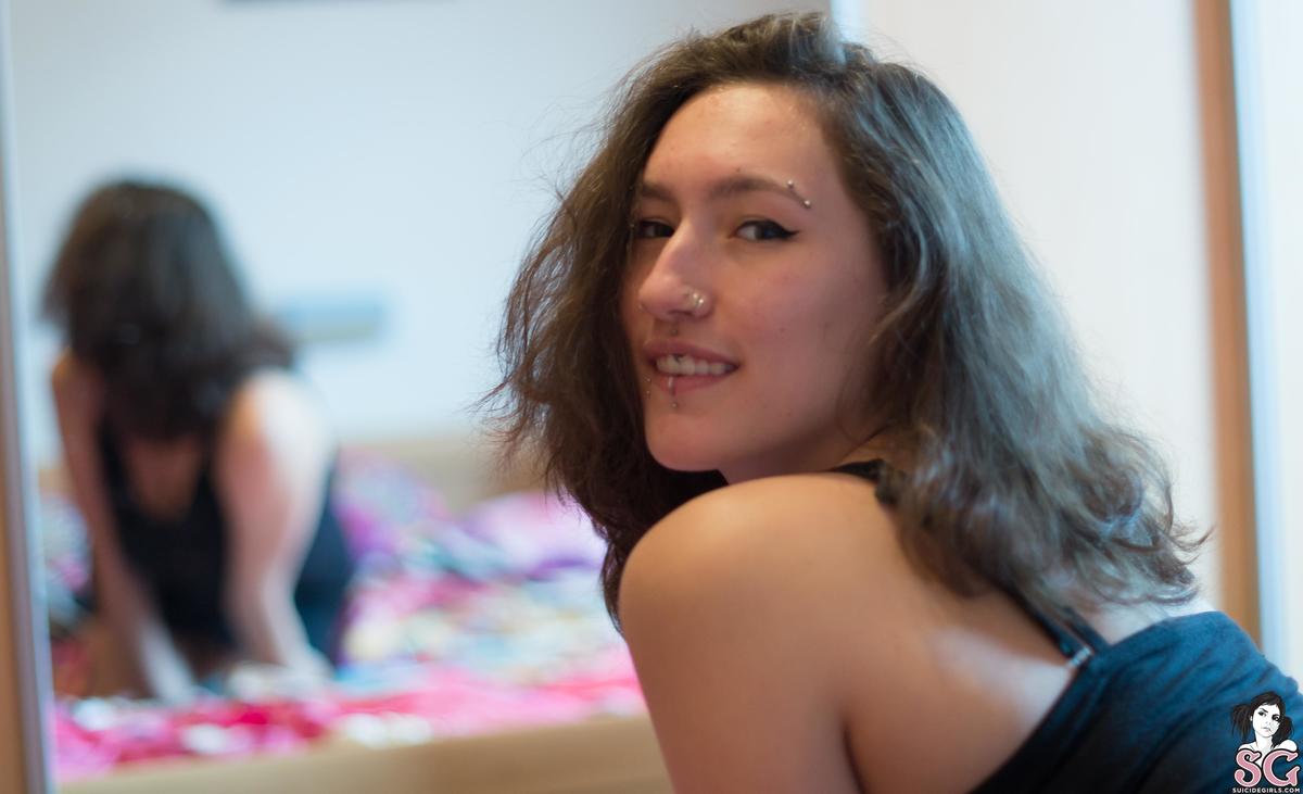 larabeard-timetogobed-01.jpg