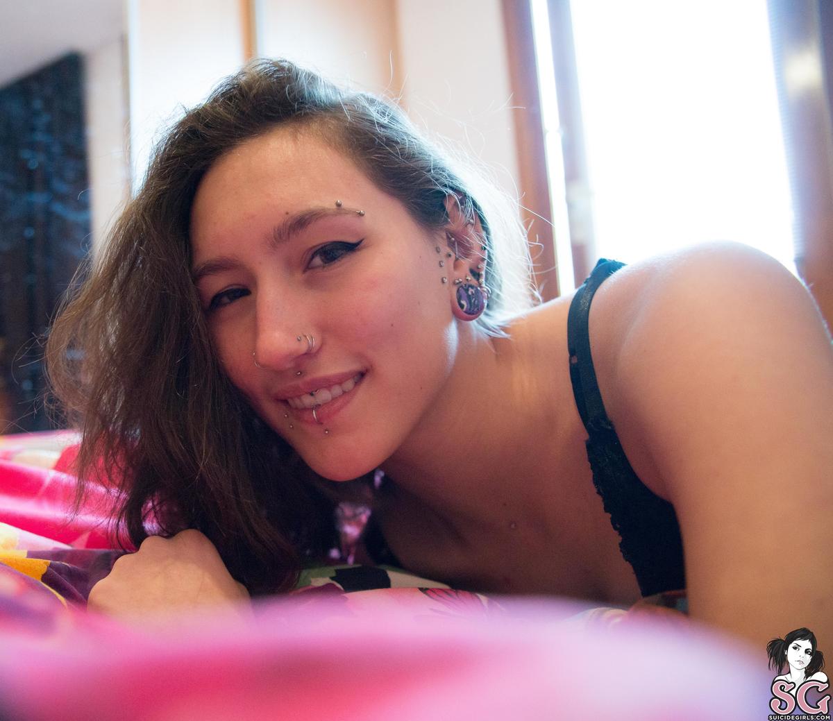 larabeard-timetogobed-15.jpg