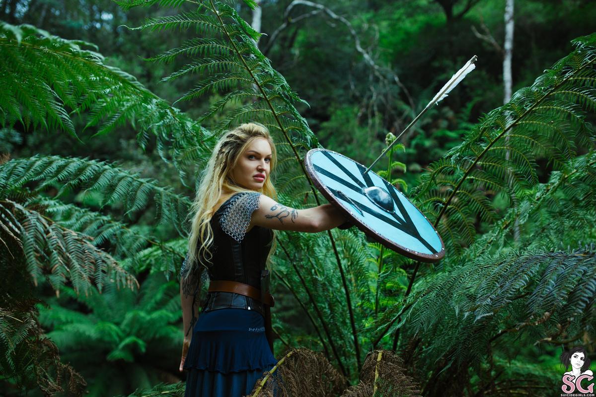 zoso-theshieldmaiden-05.jpg