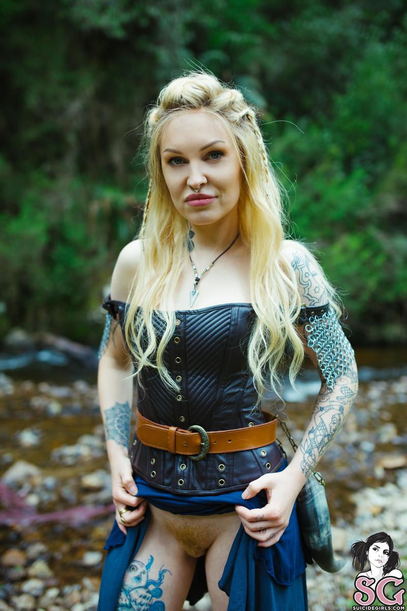 zoso-theshieldmaiden-19.jpg