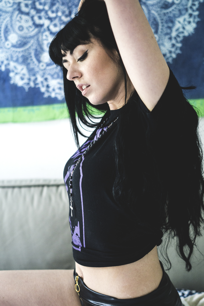 virginwitch-virginwitchwickedset-09.jpg