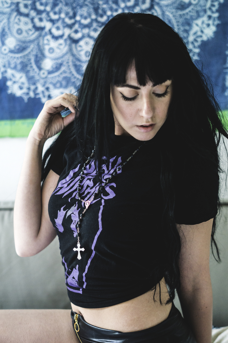 virginwitch-virginwitchwickedset-11.jpg