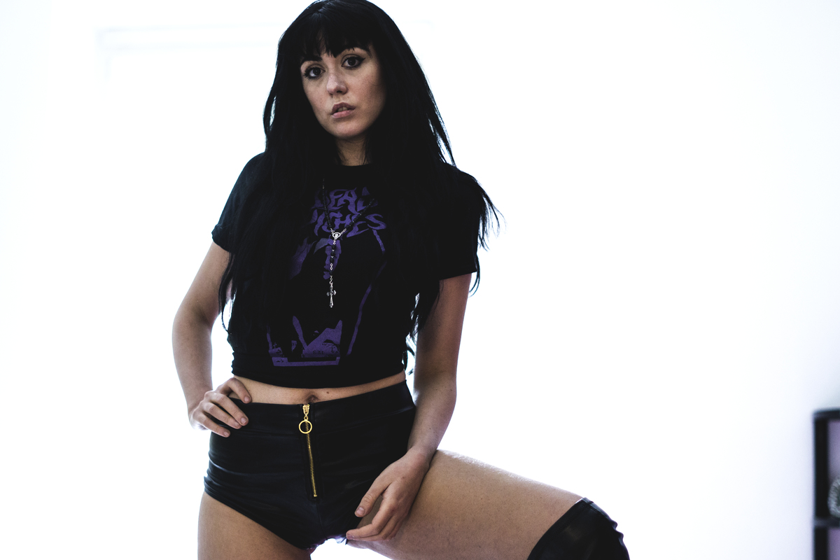 virginwitch-virginwitchwickedset-15.jpg