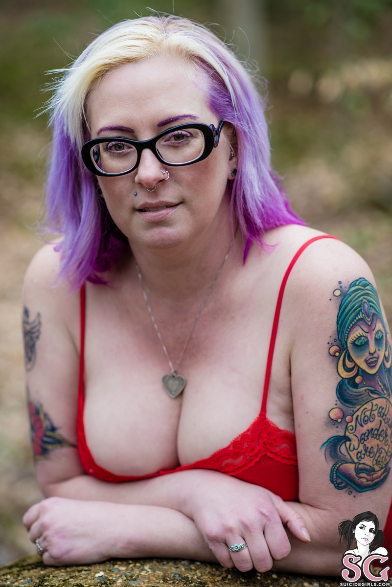 rebelleoutlaw-waitingforsuperman-05.jpg