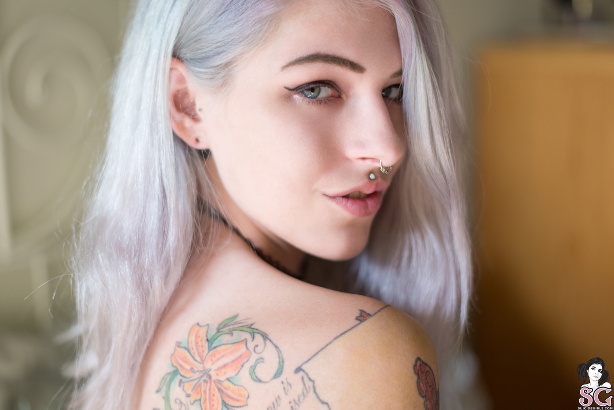 nixie-jasmine-05.jpg