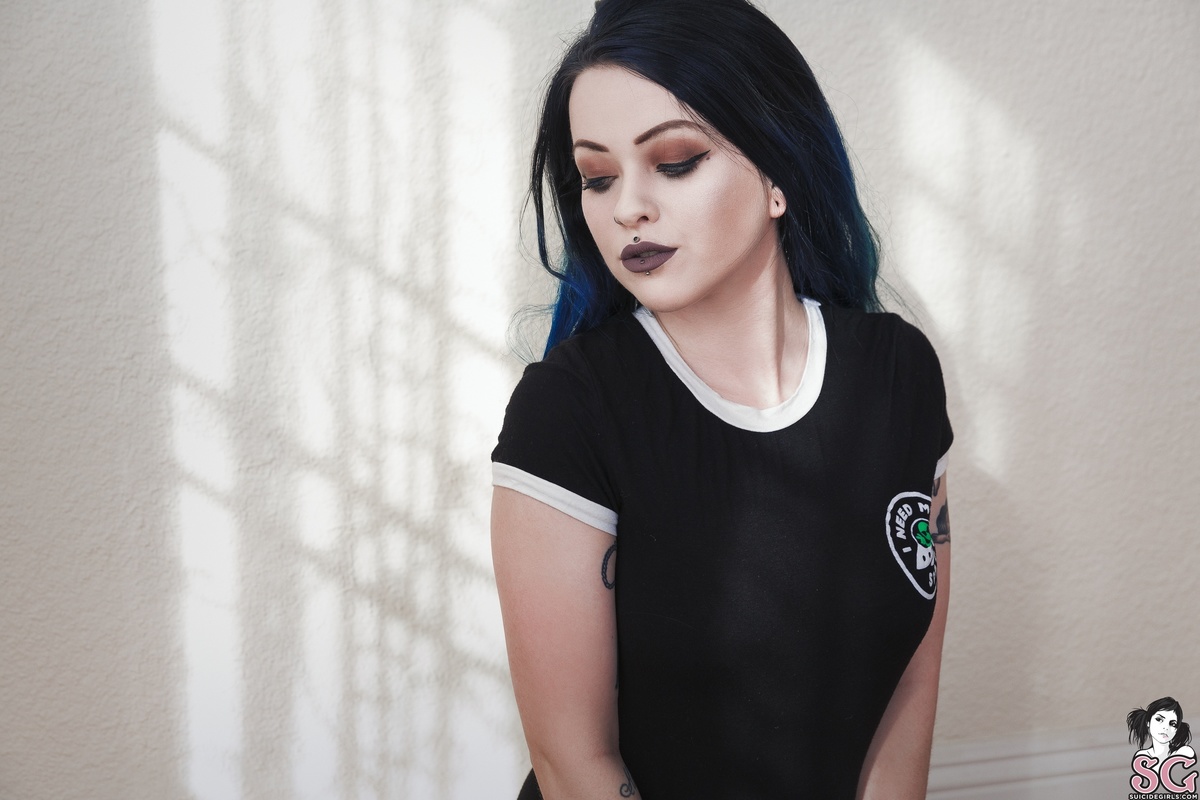 aurralee-caressyoursoul-03.jpg