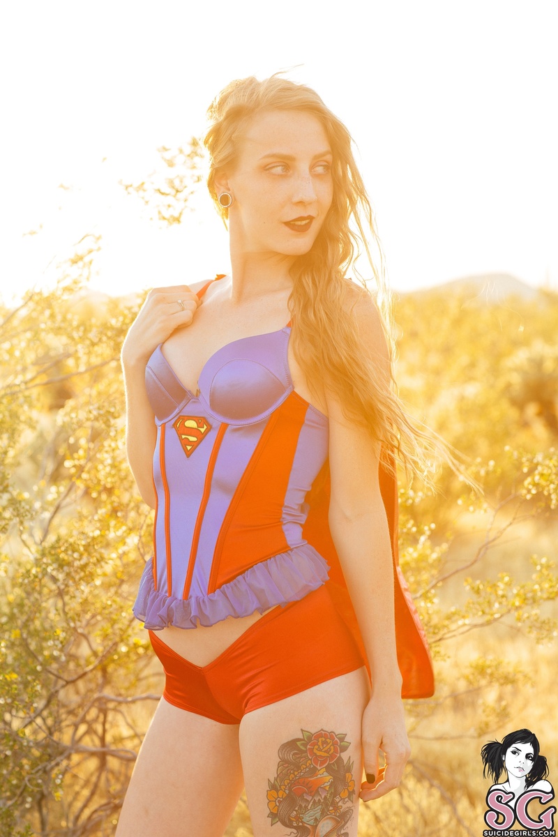 rada-supergirl-03.jpg