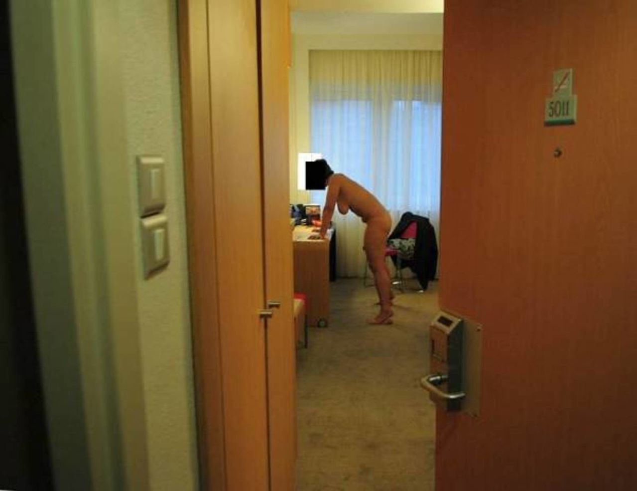 969188p11.jpg