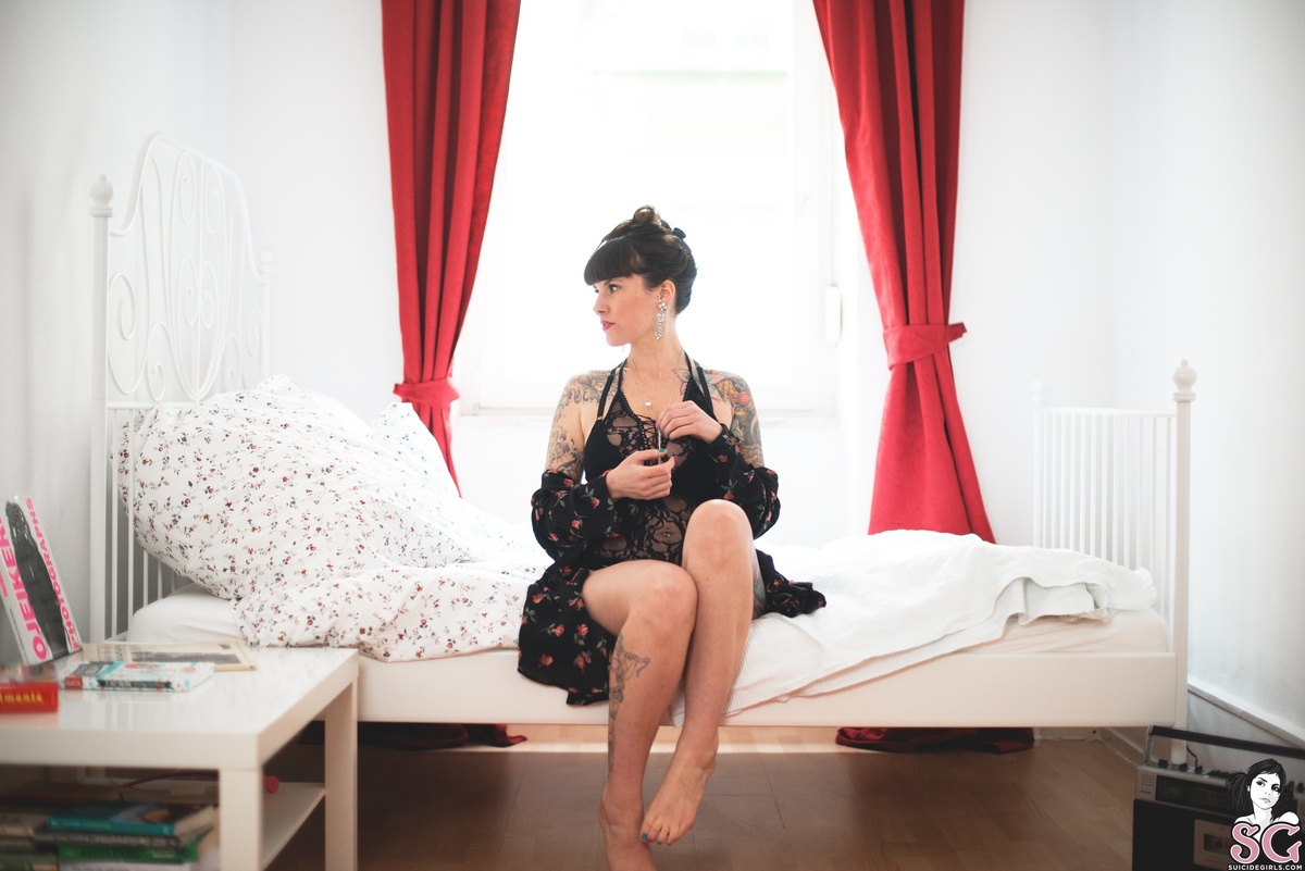 katdelakat-katdelakatscozypillowlove-01.jpg