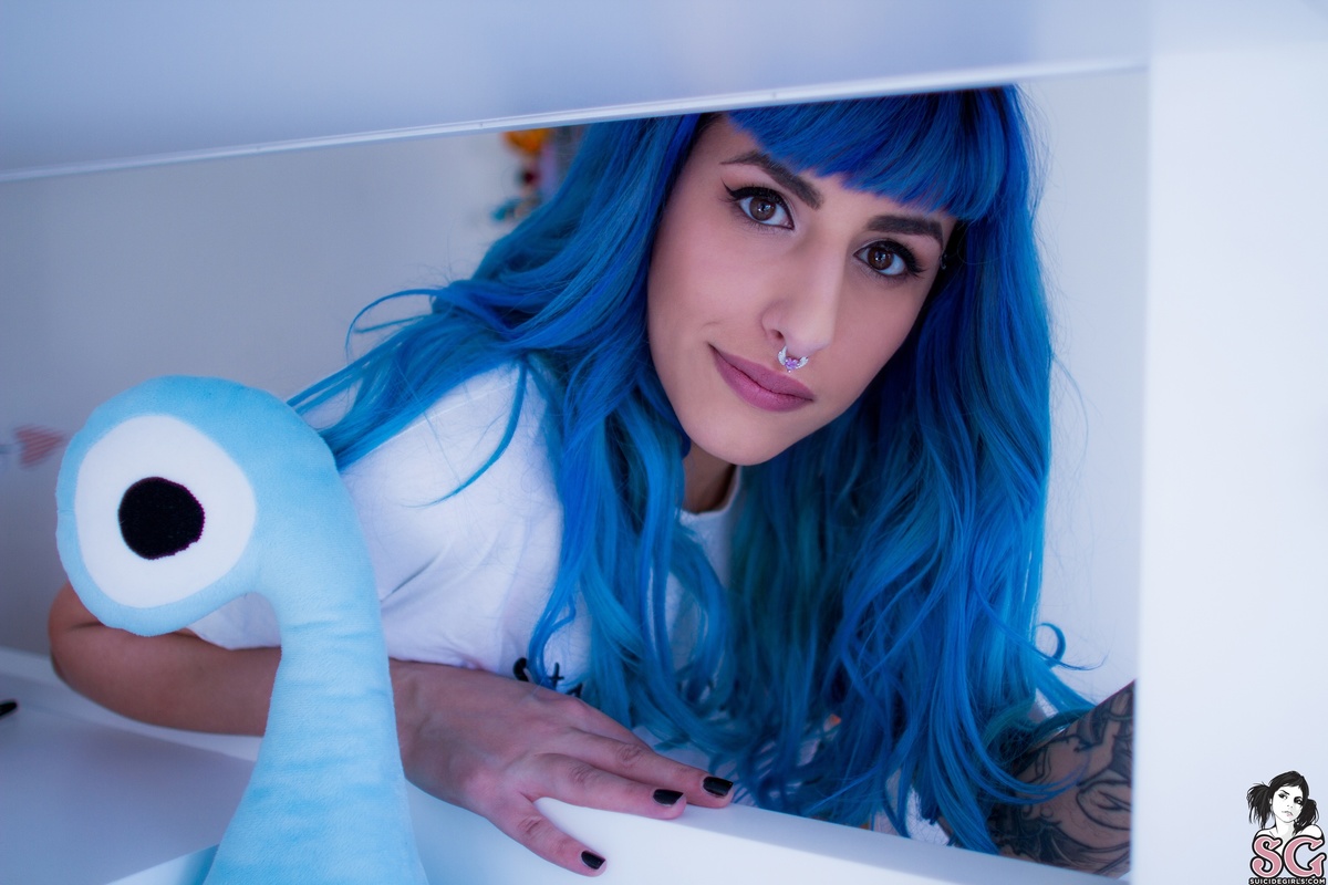 numbra-bluecandy-01.jpg