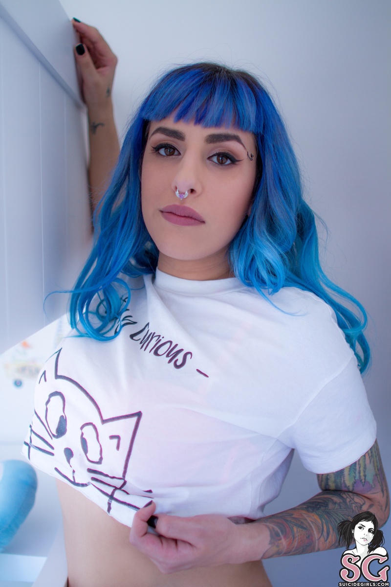 numbra-bluecandy-03.jpg