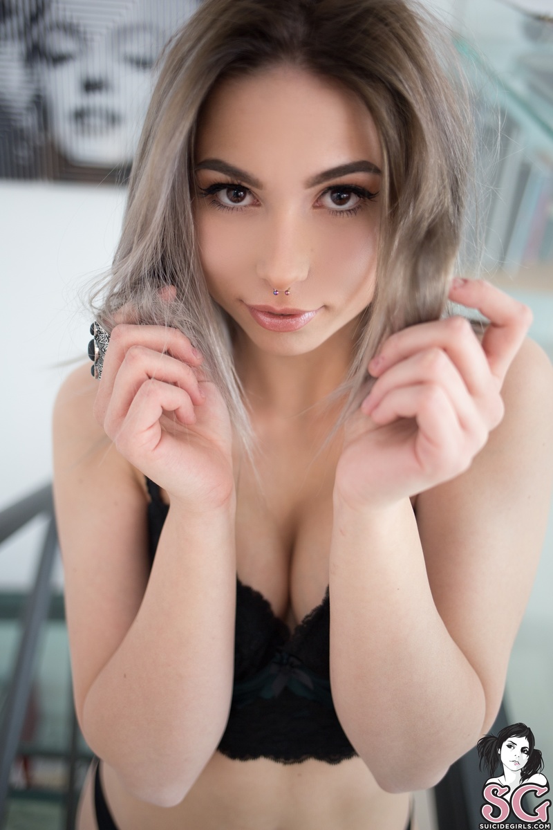 alissasellyoursoul-teenspirit-13.jpg
