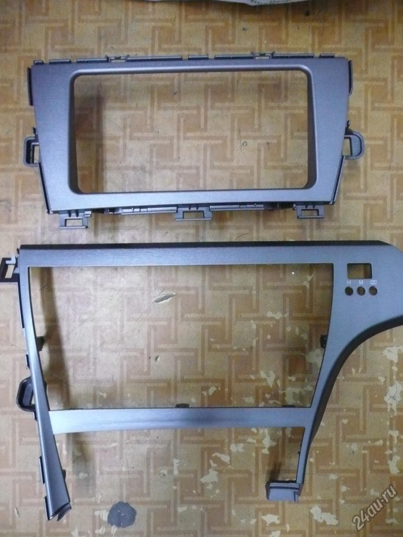 obramlenieramkakreplenie-magnitoly-toyota-prius-1-4544082.jpg