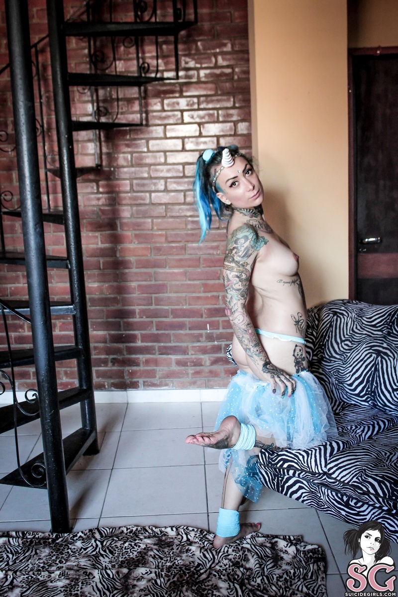 zambi-unicorndelirium-15.jpg