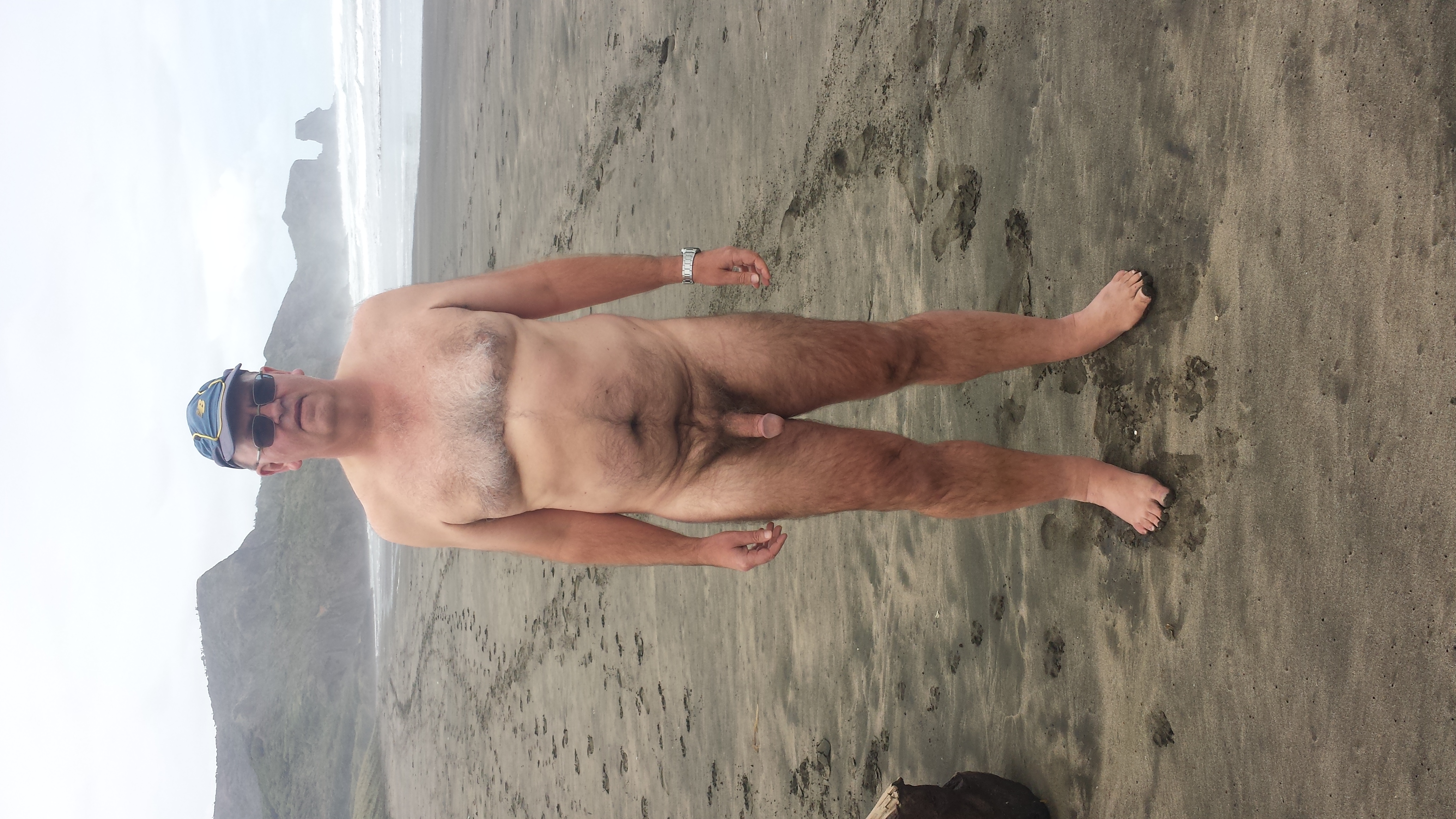 kiwibare naked