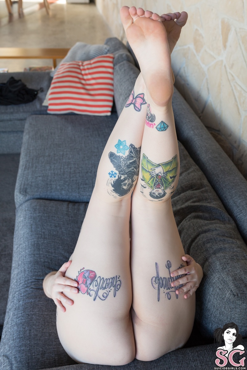 aquata-giveemhellkid-37.jpg