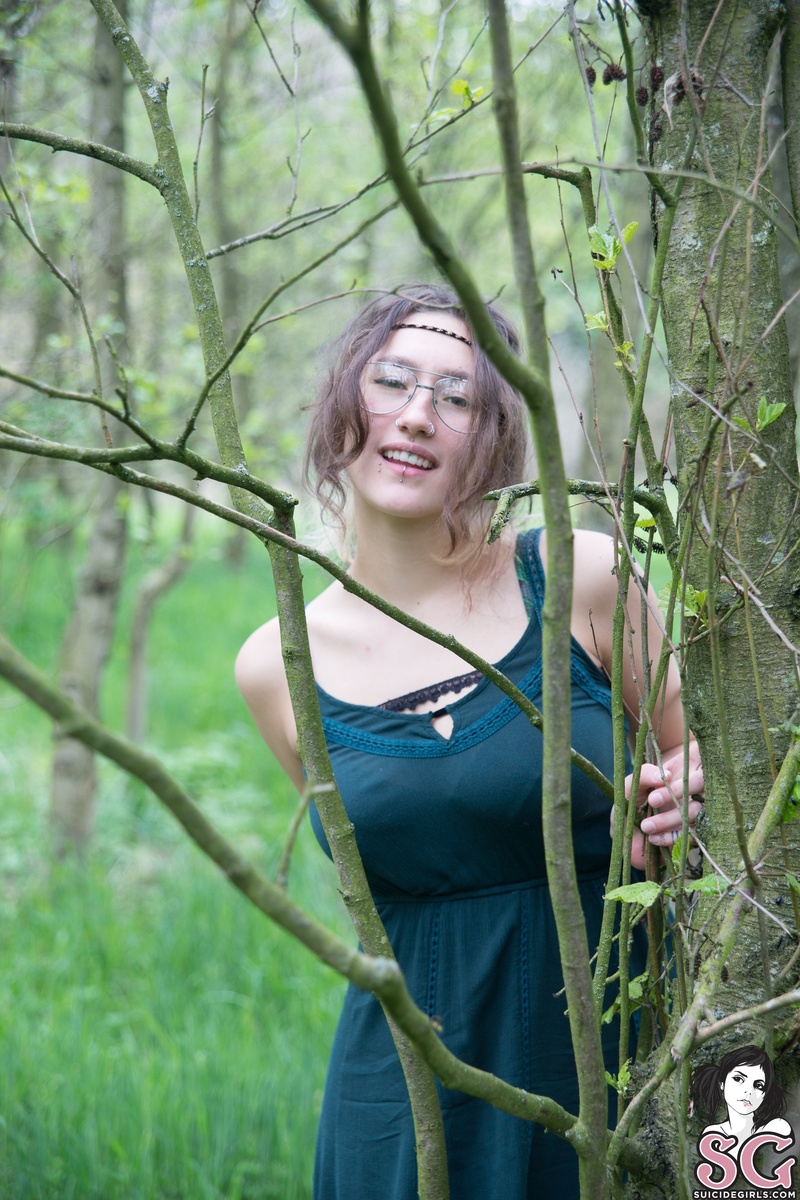 larabeard-nymph-01.jpg
