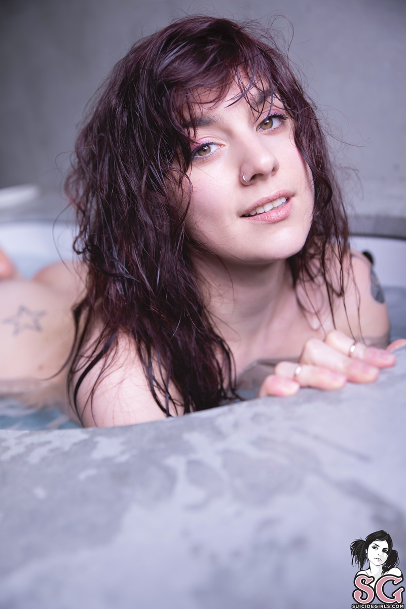 lauretta-soaked-39.jpg