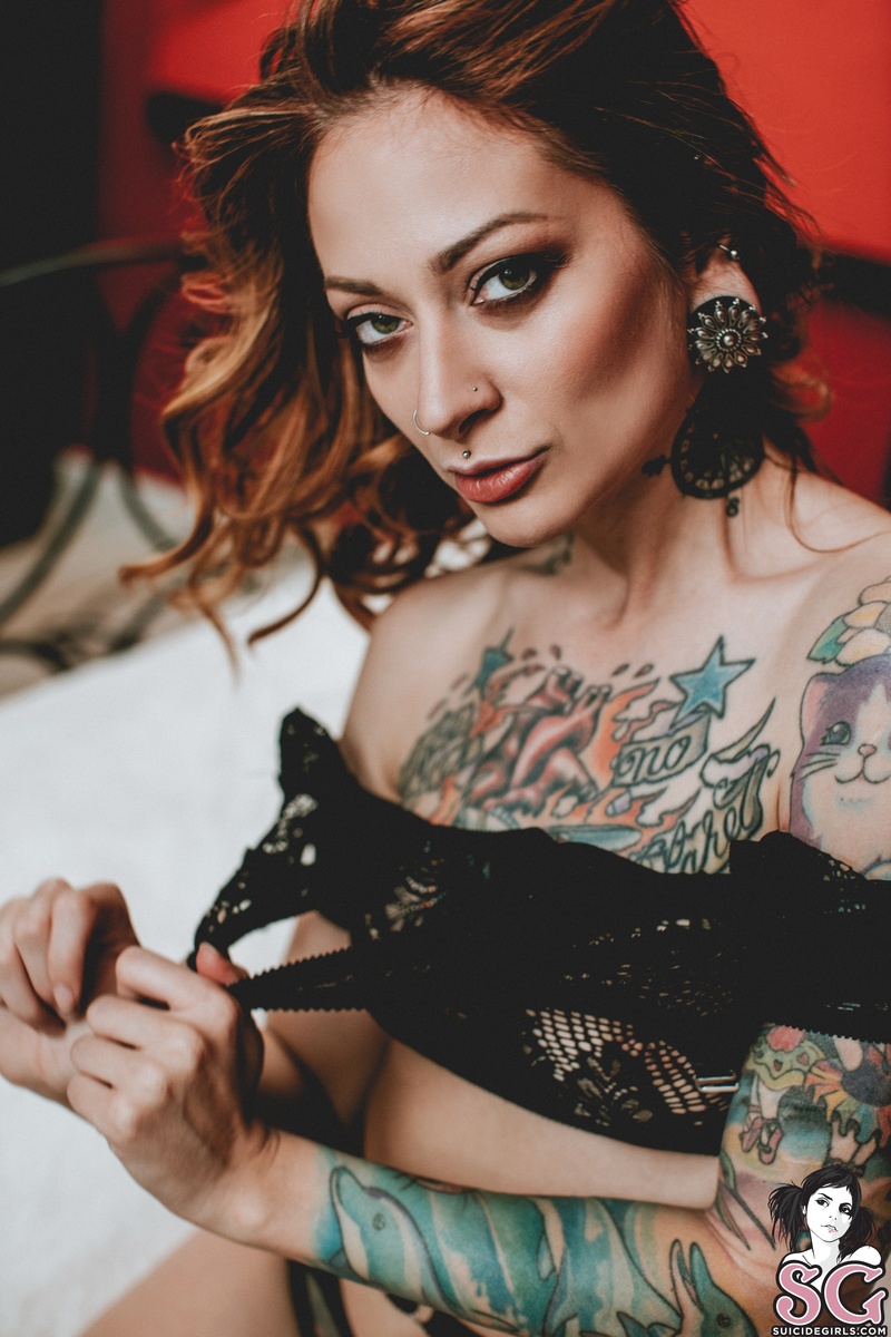 theresasuicide-satine-07.jpg