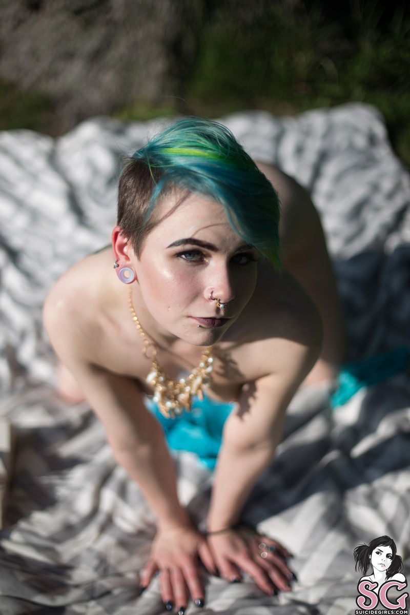 dollettamarionette-girlwiththerosetattoo-39.jpg