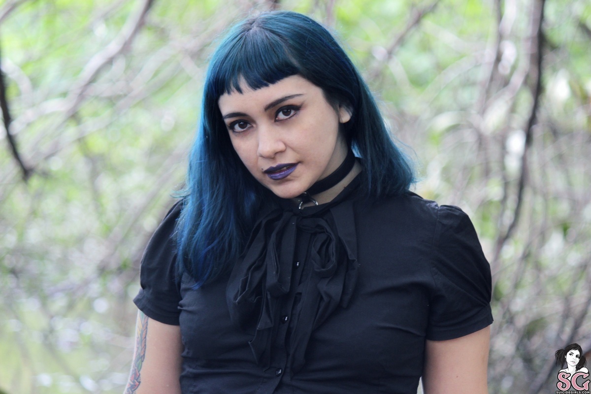 karenyna-lostinaforest-03.jpg