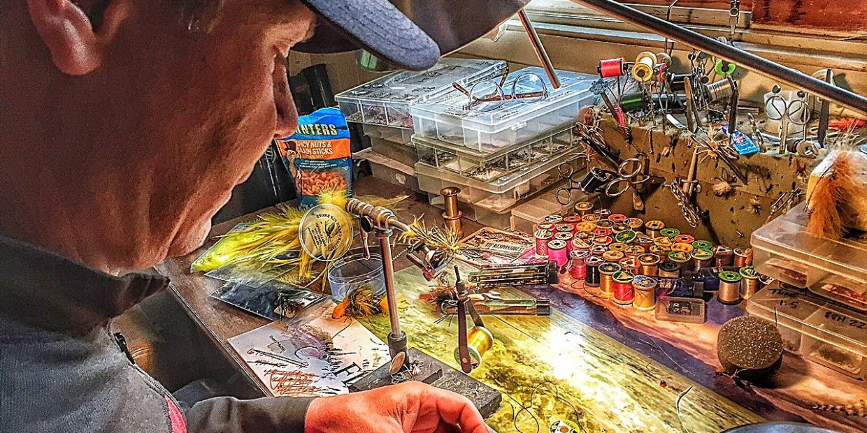 fishing-flies-store-catchybee.jpg