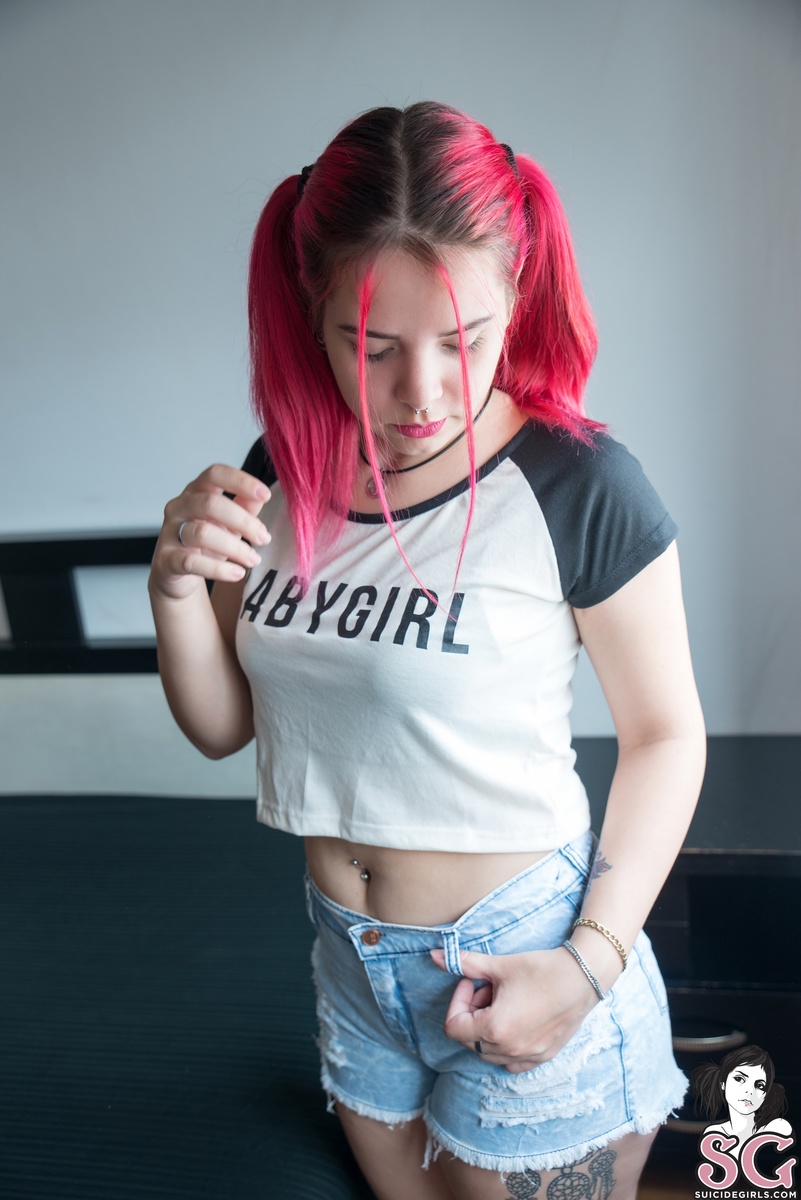 ladyaly-babygirl-01.jpg