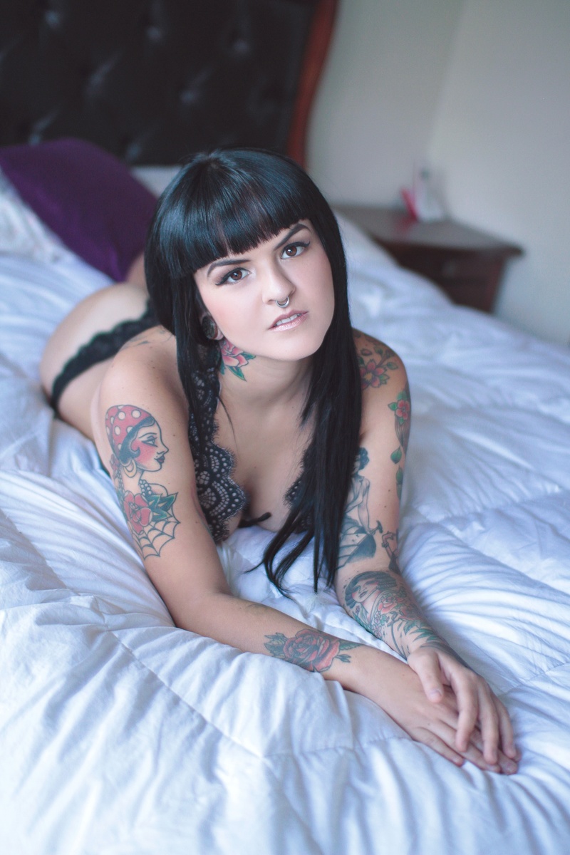 lovemermaid-backtoblack-01.jpg
