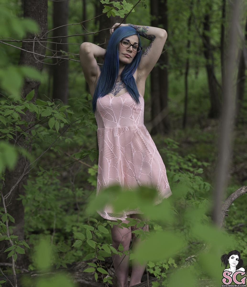 october-prettyinpink-01.jpg