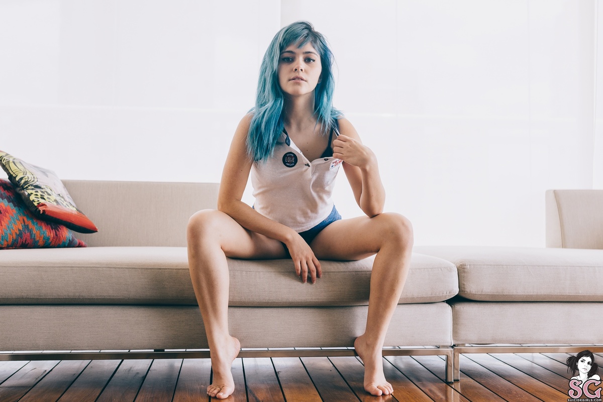 foxie-blueisthewarmestcolor-05.jpg