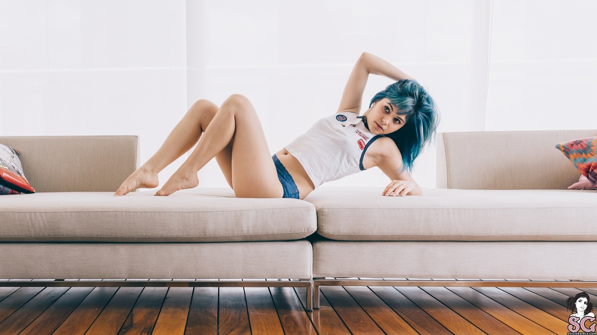 foxie-blueisthewarmestcolor-09.jpg