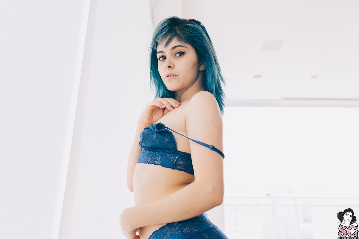 foxie-blueisthewarmestcolor-19.jpg