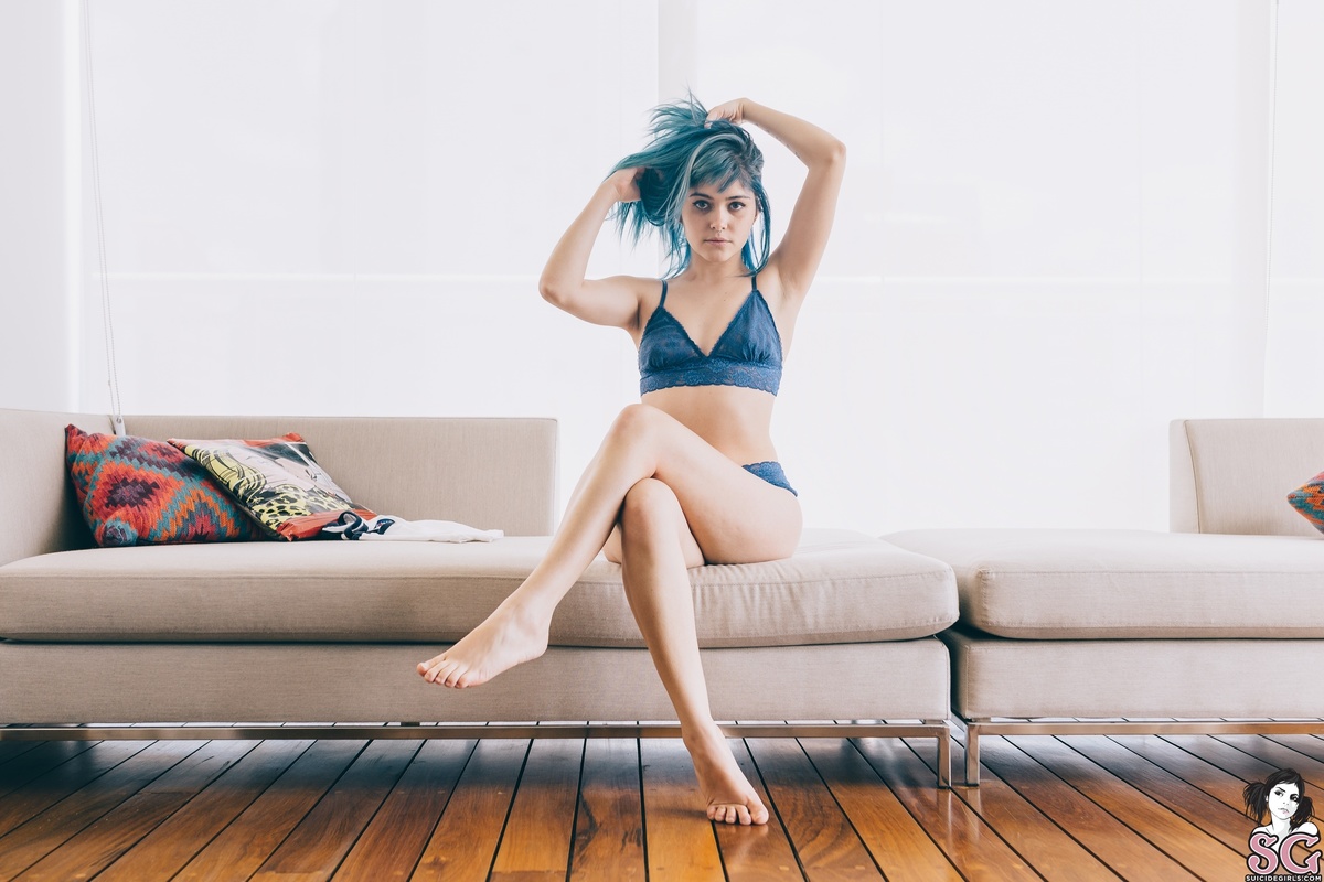 foxie-blueisthewarmestcolor-23.jpg