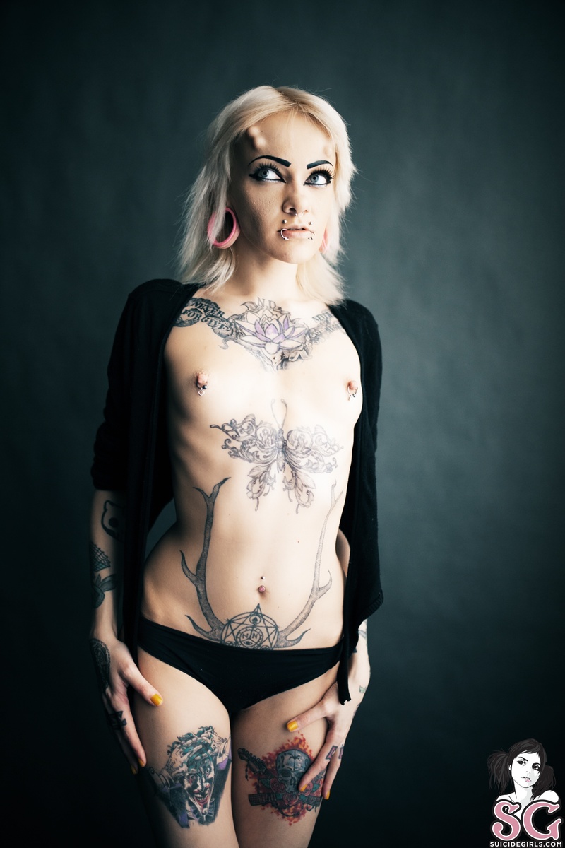 tastyzombie-simpleblack-13.jpg