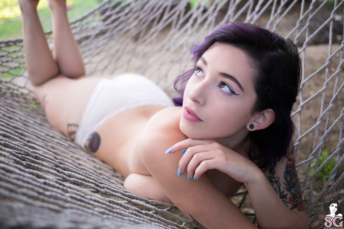 sophoulla-burntnorton-35.jpg