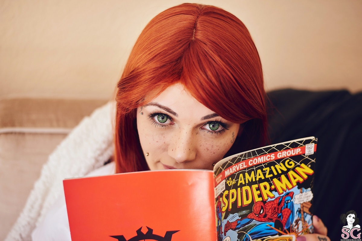 evevalentine-whereispeterparker-03.jpg