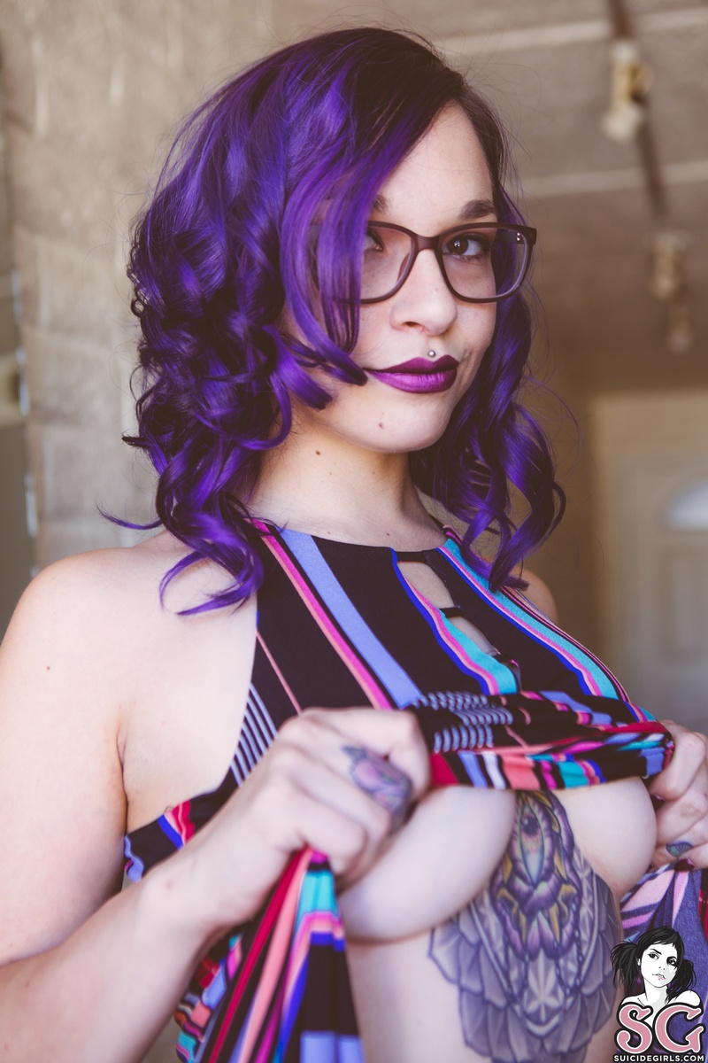 sissylaala-striped-19.jpg