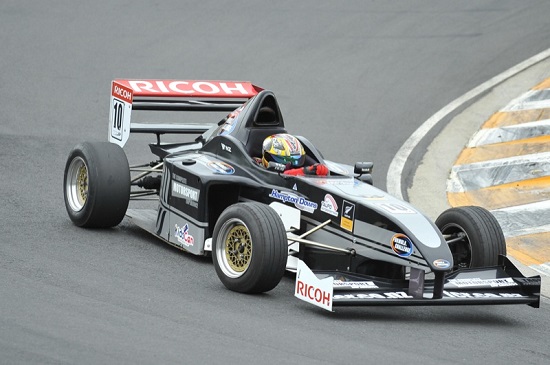Race Day Experience for Professionals at Hampton Downs
