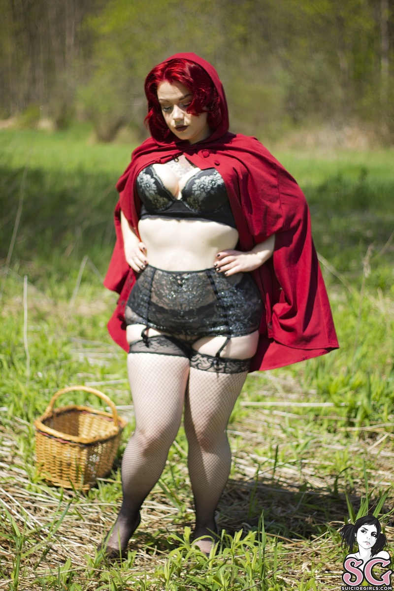 xcherryxkissx-lilred-09.jpg