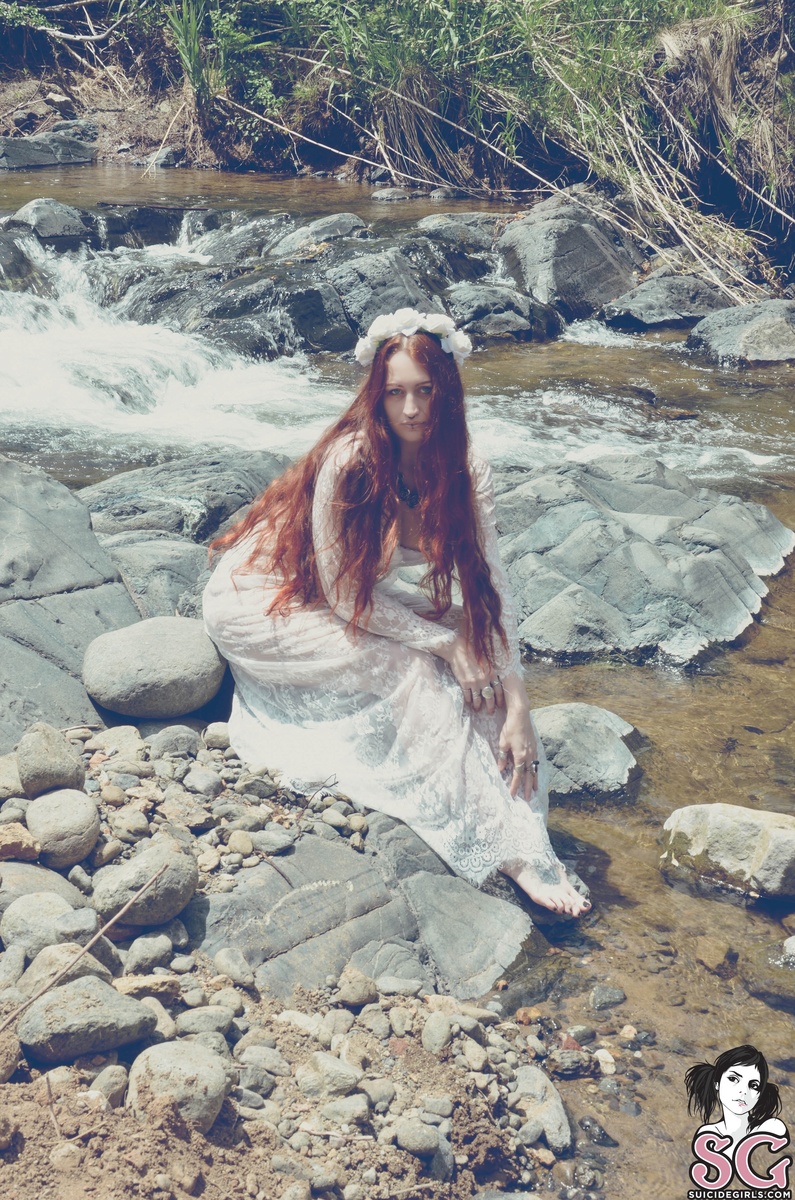 darkyrie-riverspirit-03.jpg