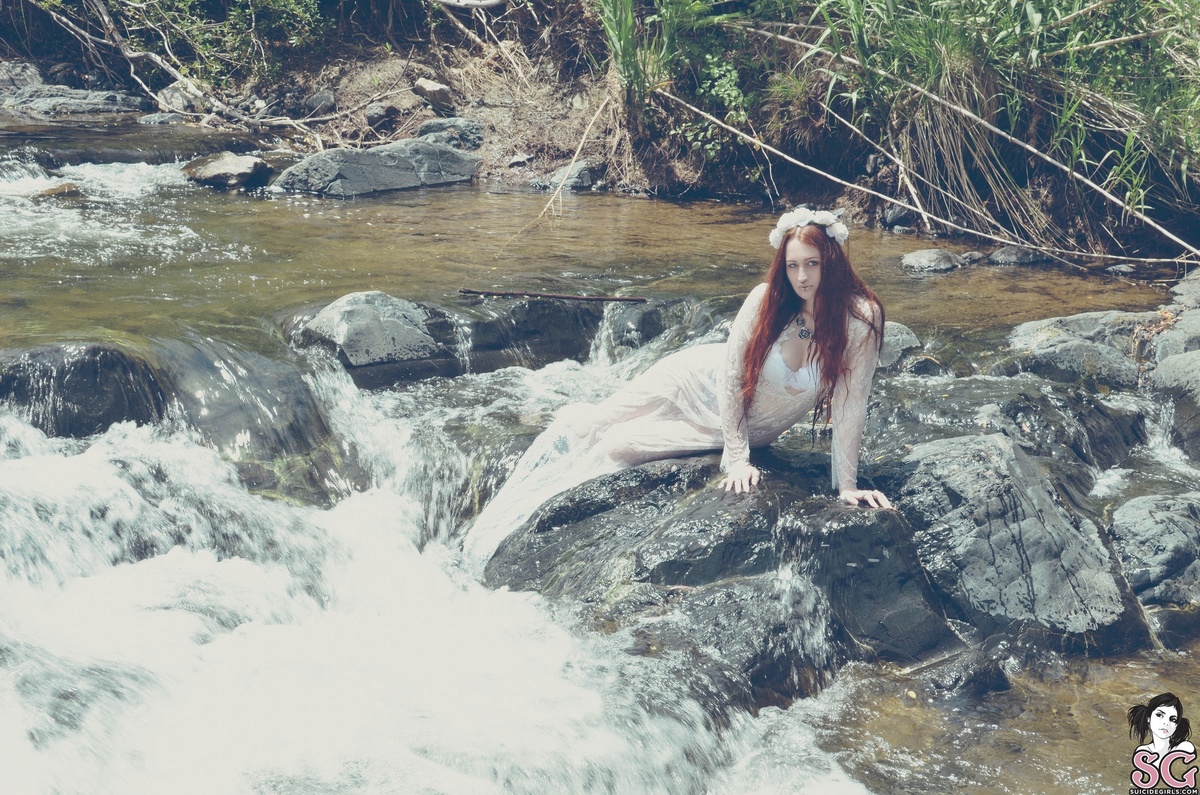 darkyrie-riverspirit-11.jpg