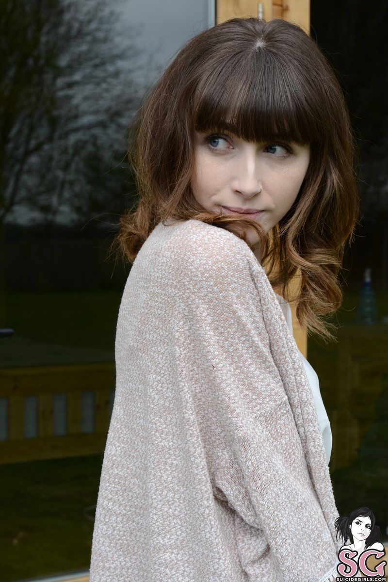 tinyphantom-cabininthewoods-03.jpg