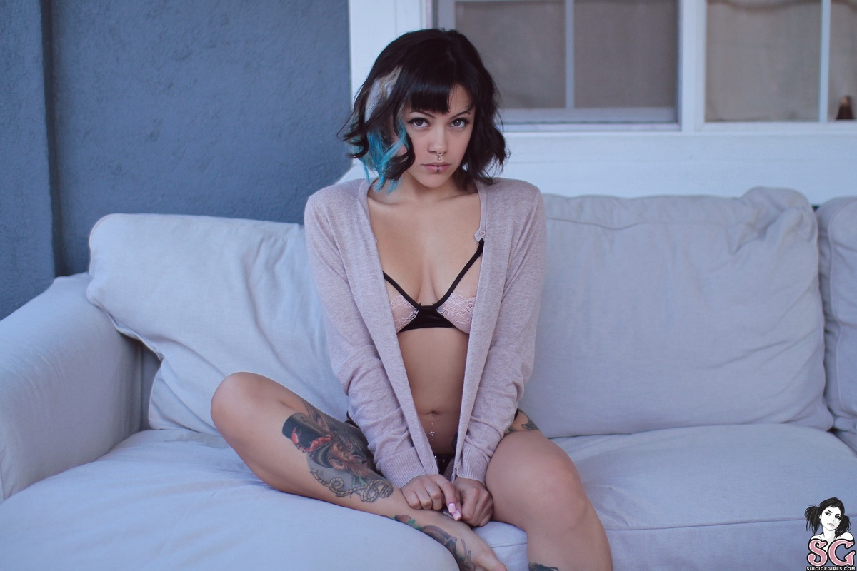 bixton-sweetpeach-03.jpg