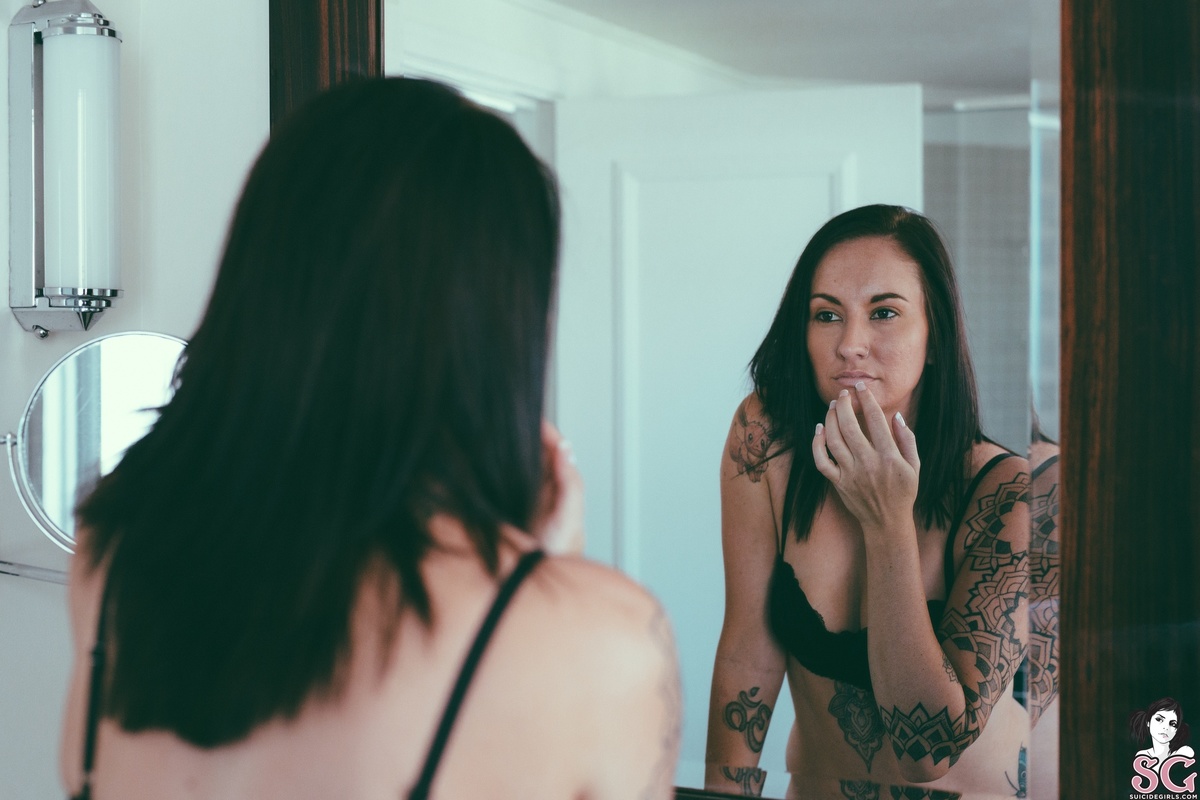 erinys-nevertheexception-01.jpg