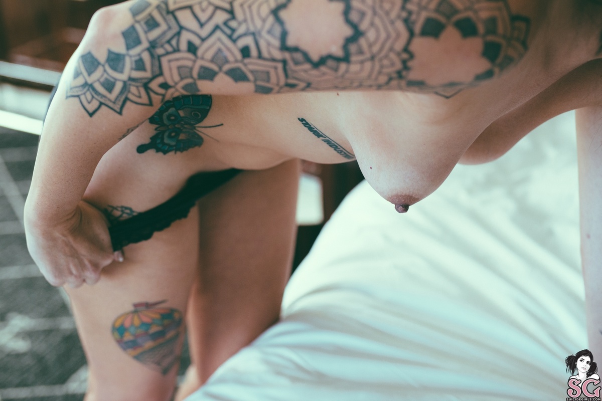 erinys-nevertheexception-21.jpg