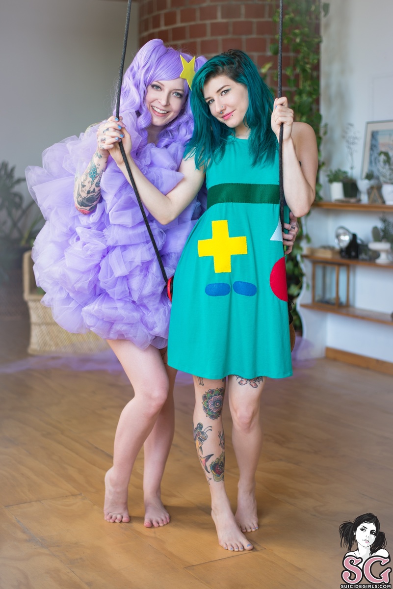 lady-redhotlikepizzasupper-07.jpg