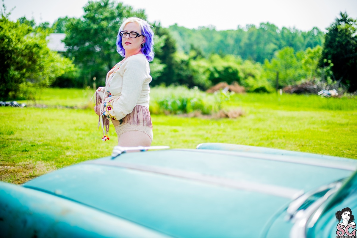 rebelleoutlaw-roadlesstraveled-17.jpg